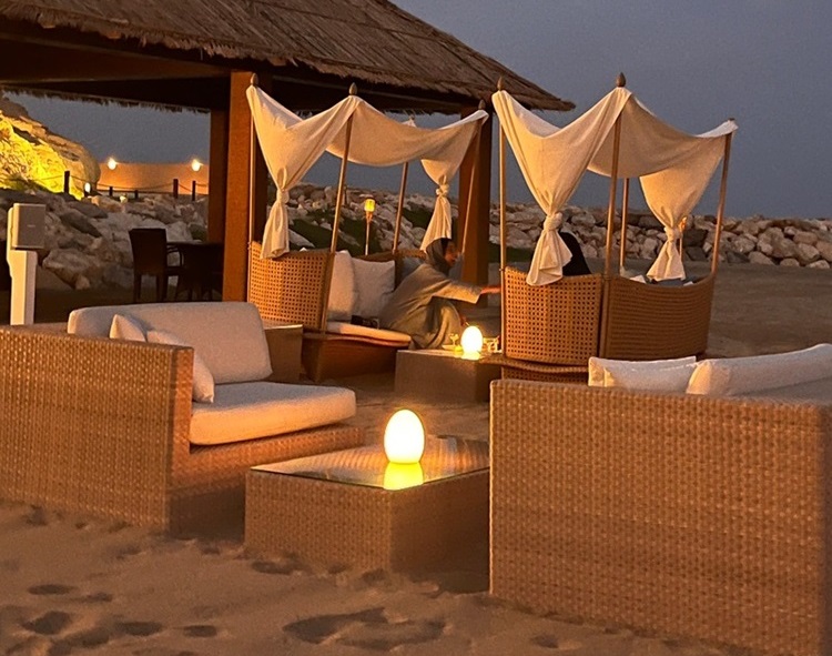 SiO2 The Beach Lounge — Muscat''''s premier beach lounge
